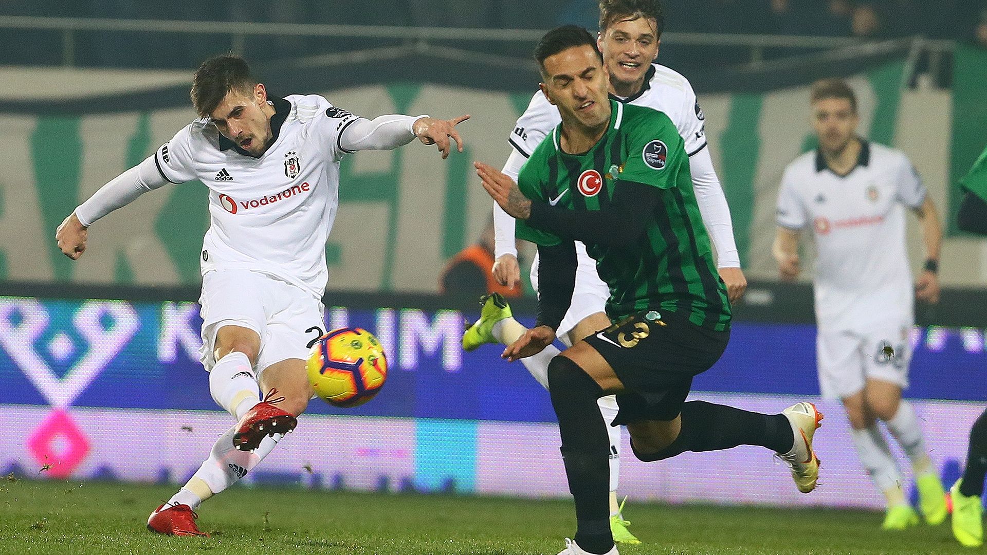 Dorukhan Tokoz Besiktas Akhisarspor