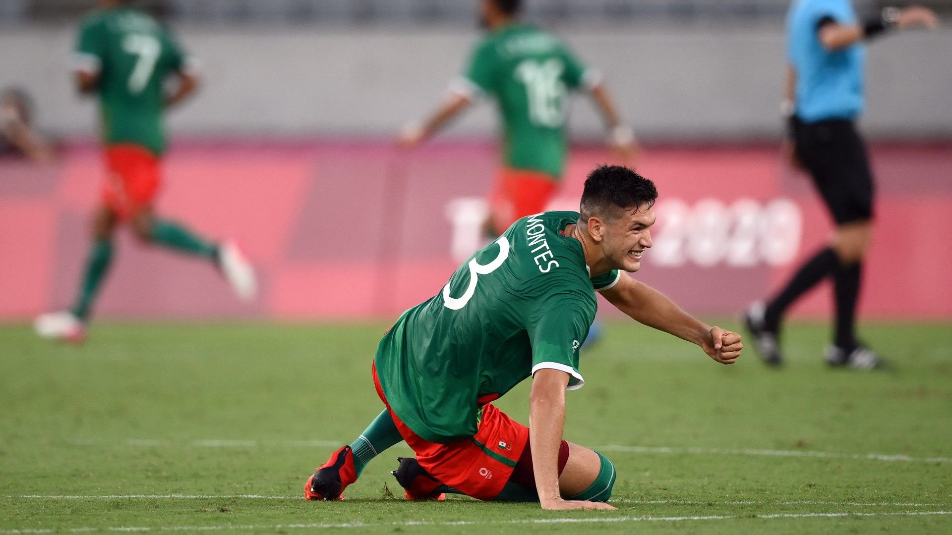 César Montes Selección mexicana