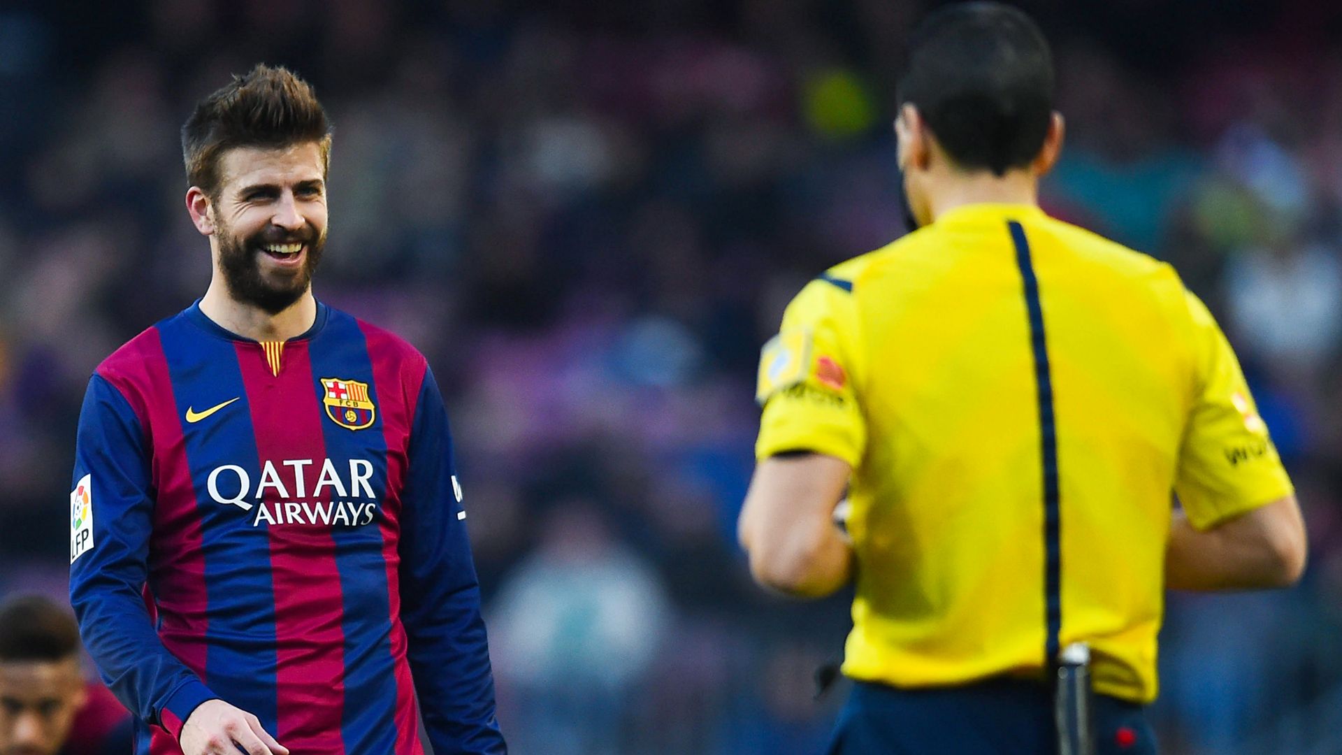 Gerard Pique Barcelona referee