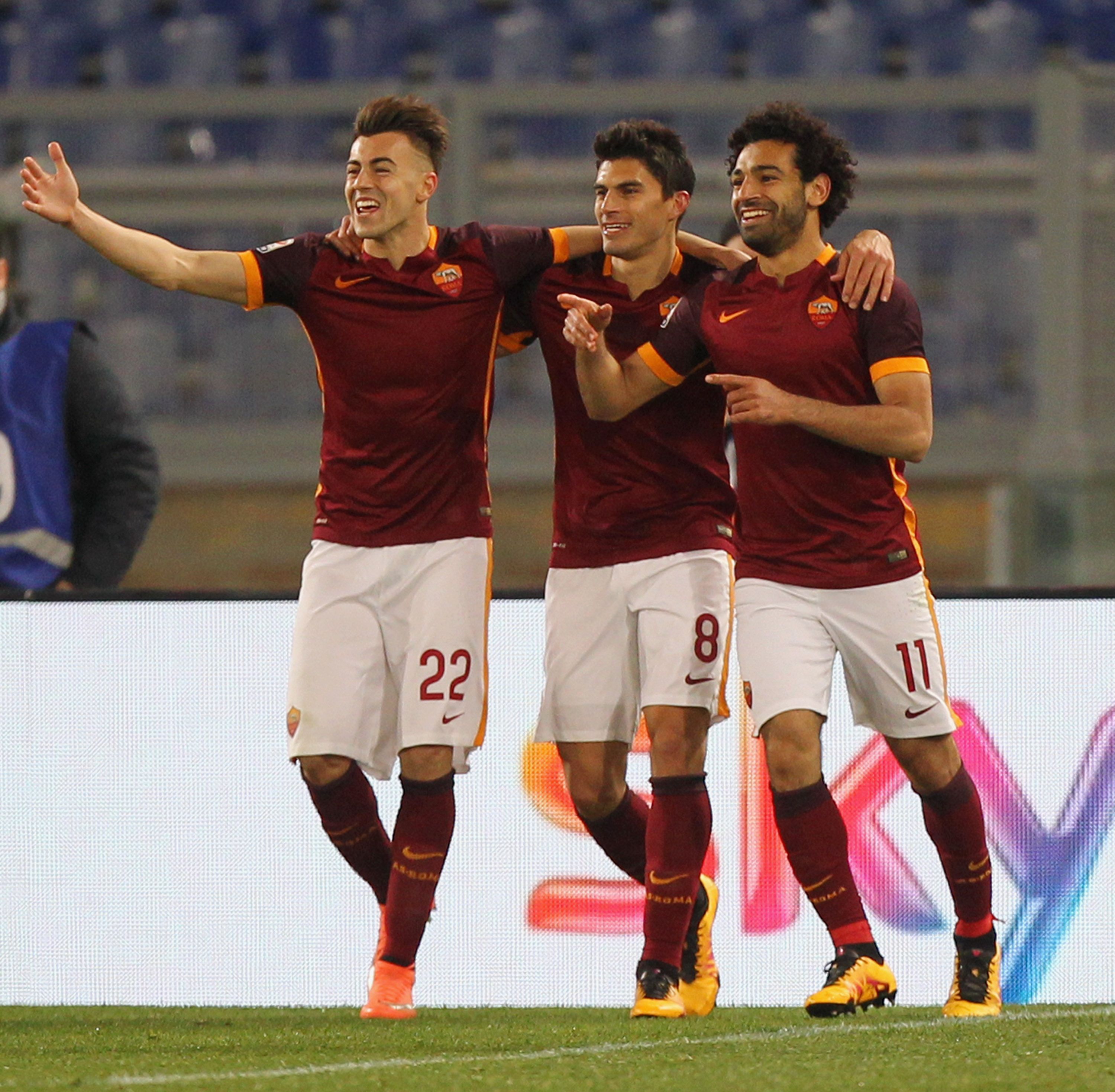 El Shaarawy, Perotti y Salah celebran el cuarto gol