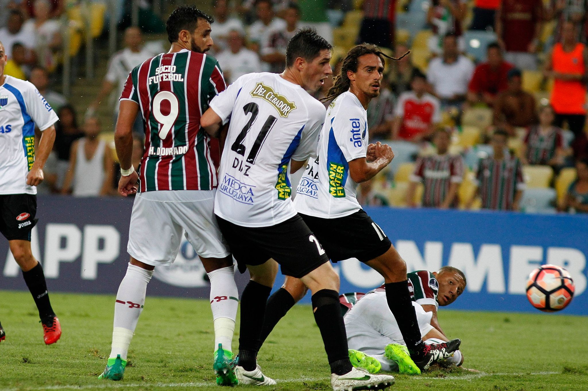 Henrique Dourado - Fluminense vs Liverpool-URU 05-04-2017
