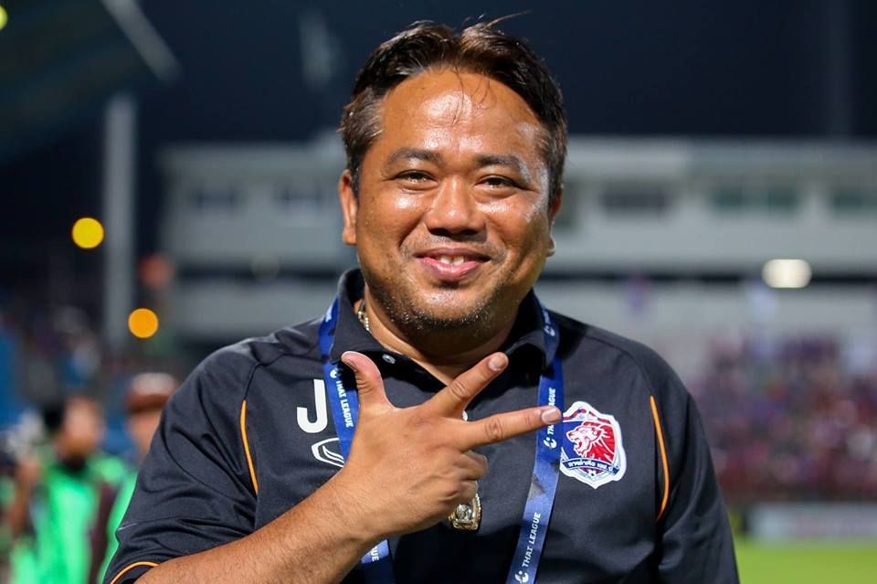 จเด็จ มีลาภ