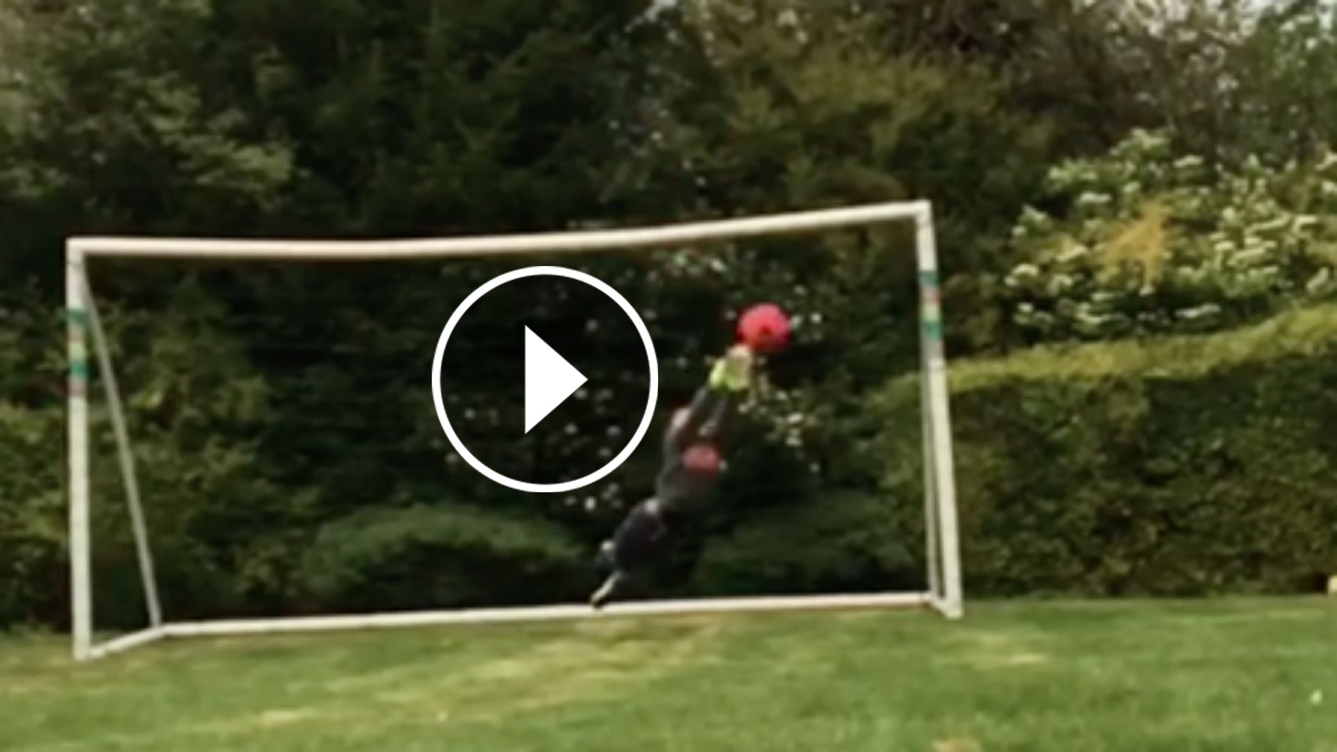 Claudio Bravo son