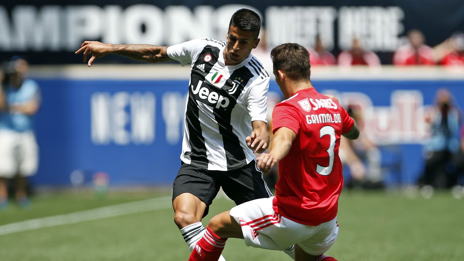 Joao Cancelo Alejandro Grimaldo Juventus Benfica ICC 2018
