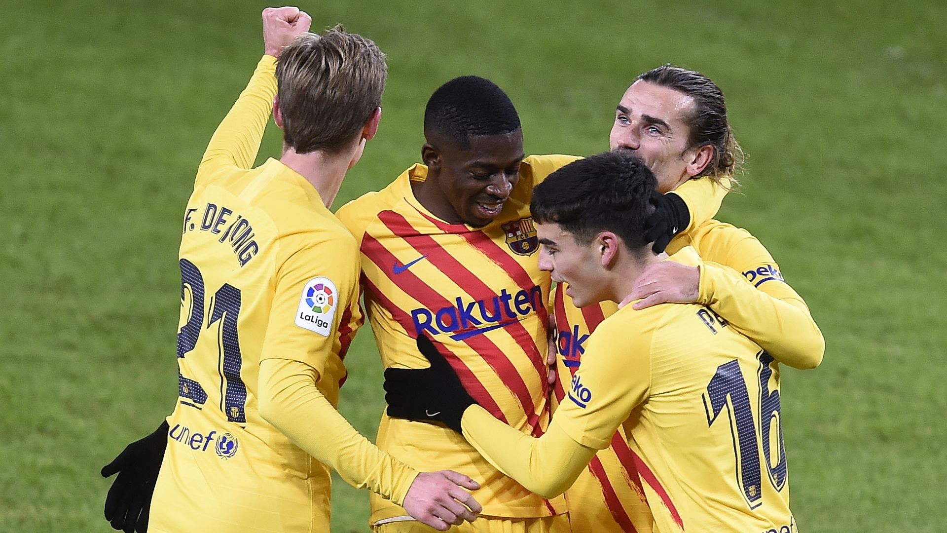 Barcelona celebrate Pedri goal vs Athletic Club, La Liga 2020-21