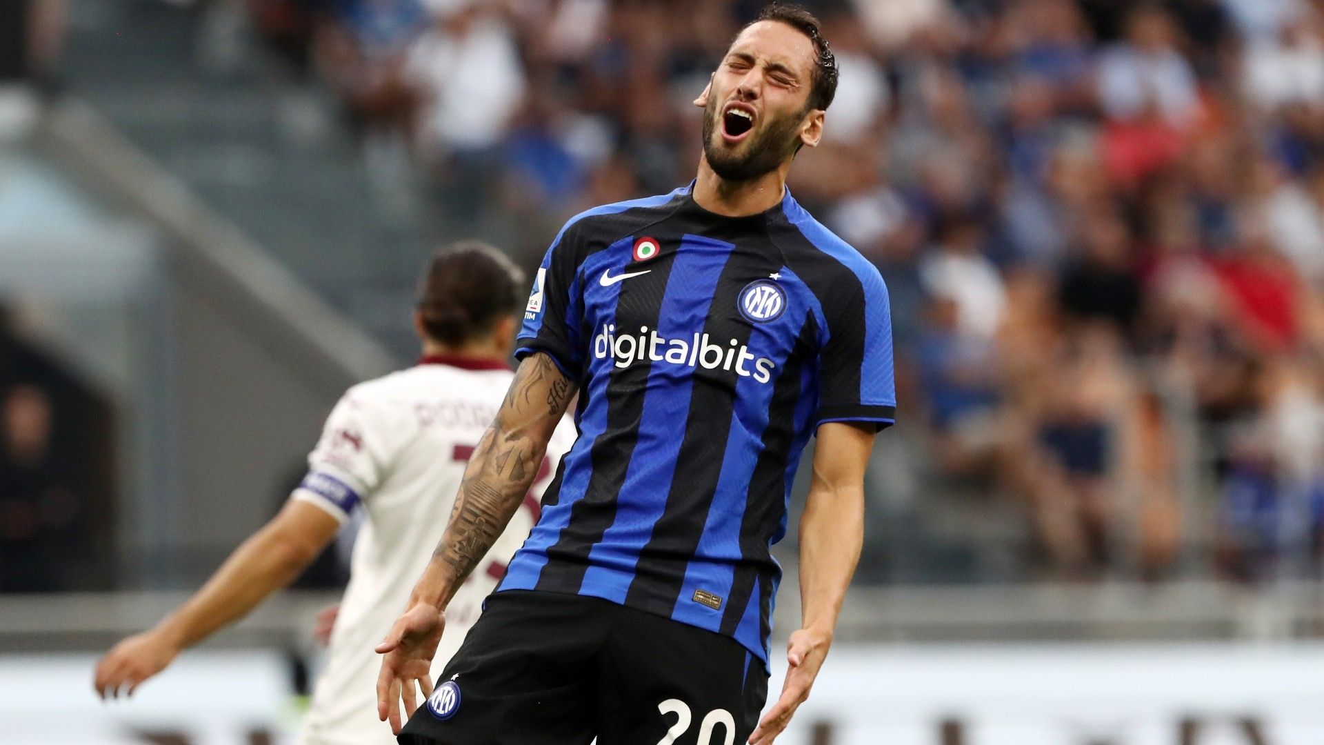 Hakan Calhanoglu Inter Torino Serie A
