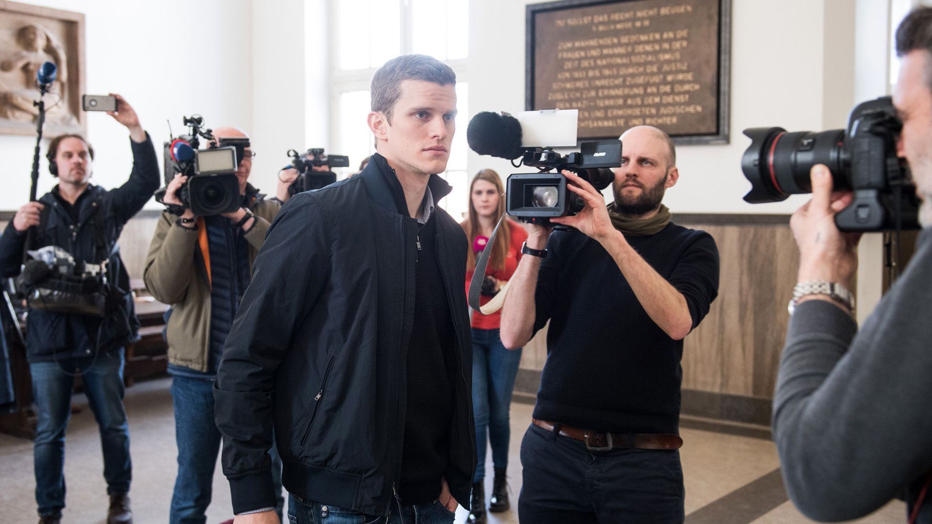 Sven Bender Borussia Dortmund Gericht 19032018