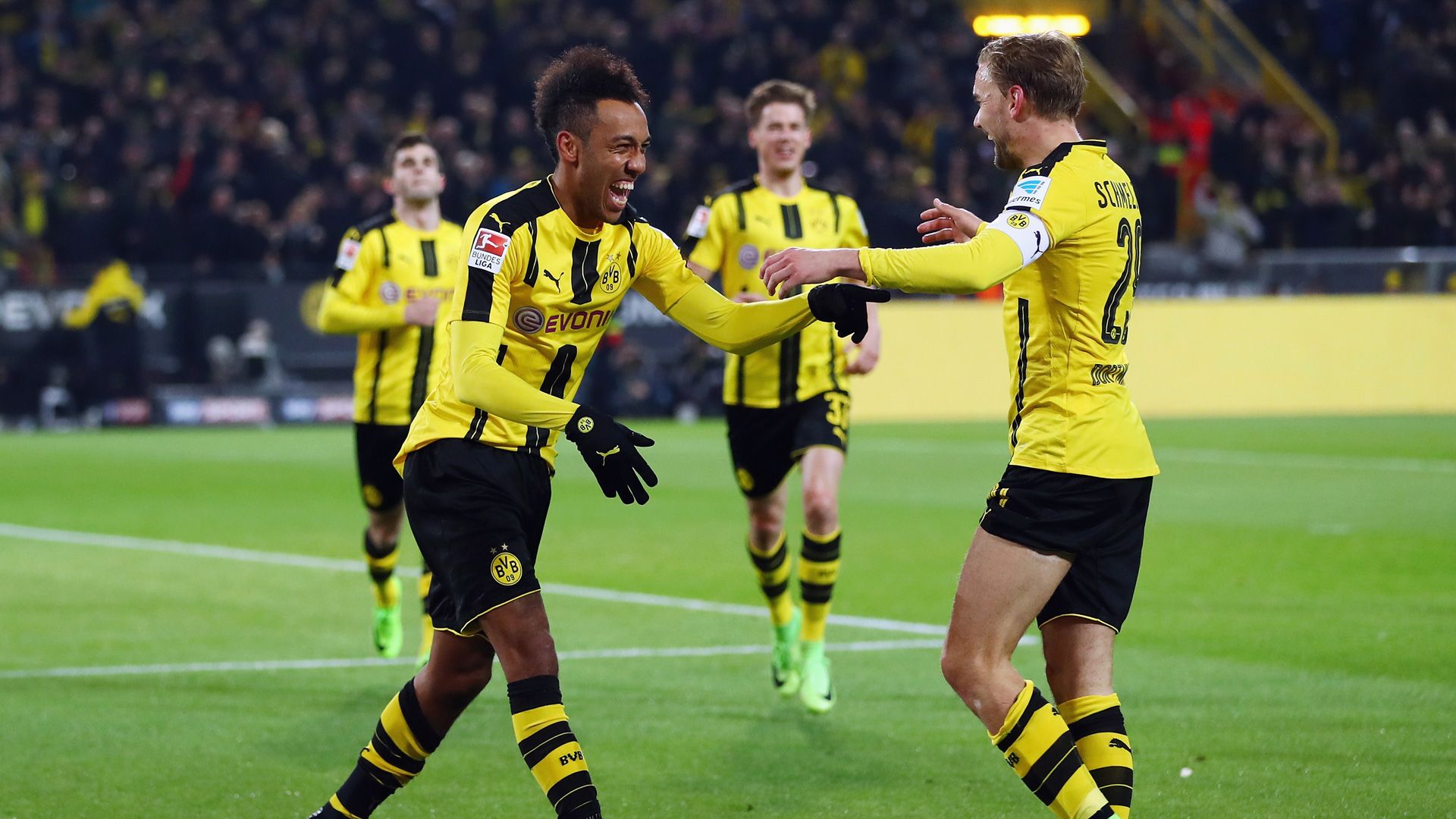 Pierre Emerick Aubameyang Marcel Schmelzer Borussia Dortmund Bundesliga 17032017