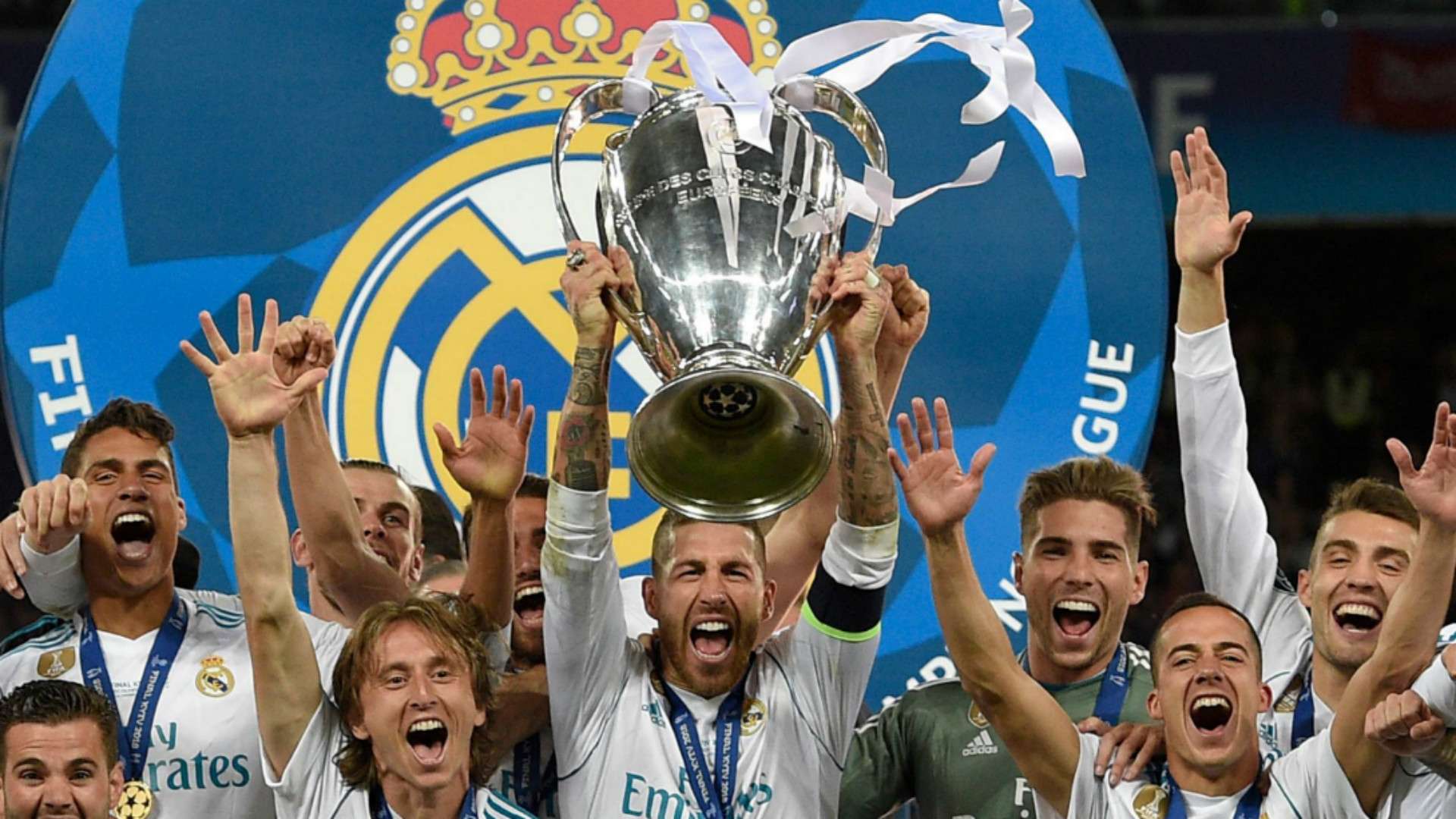 Real Madrid celebrate 2018-19