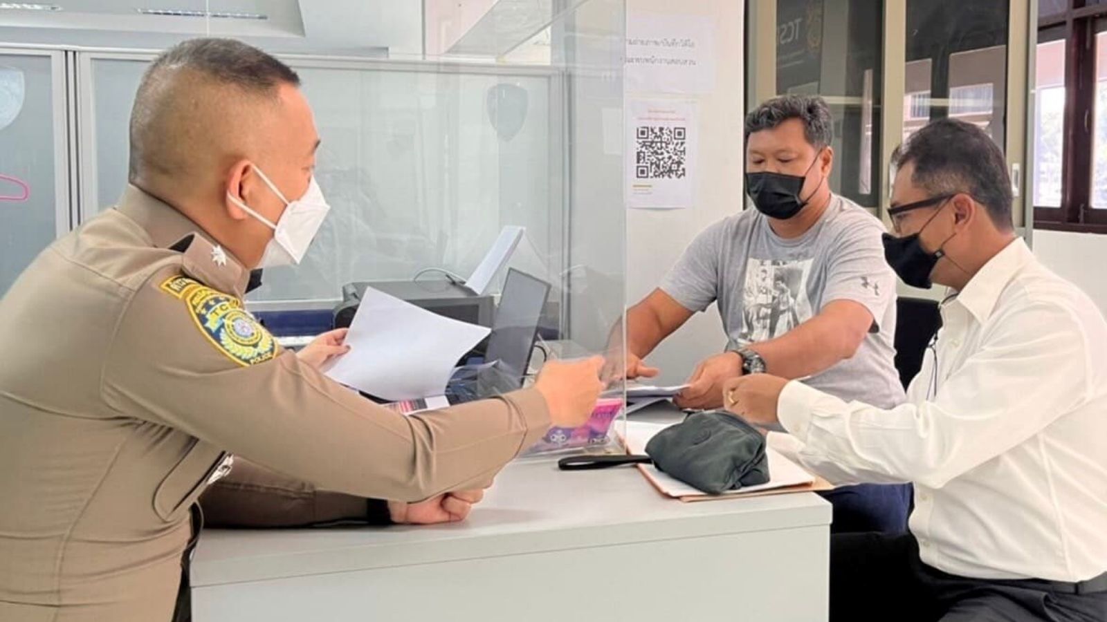 วรวุธ ศรีมะฆะ