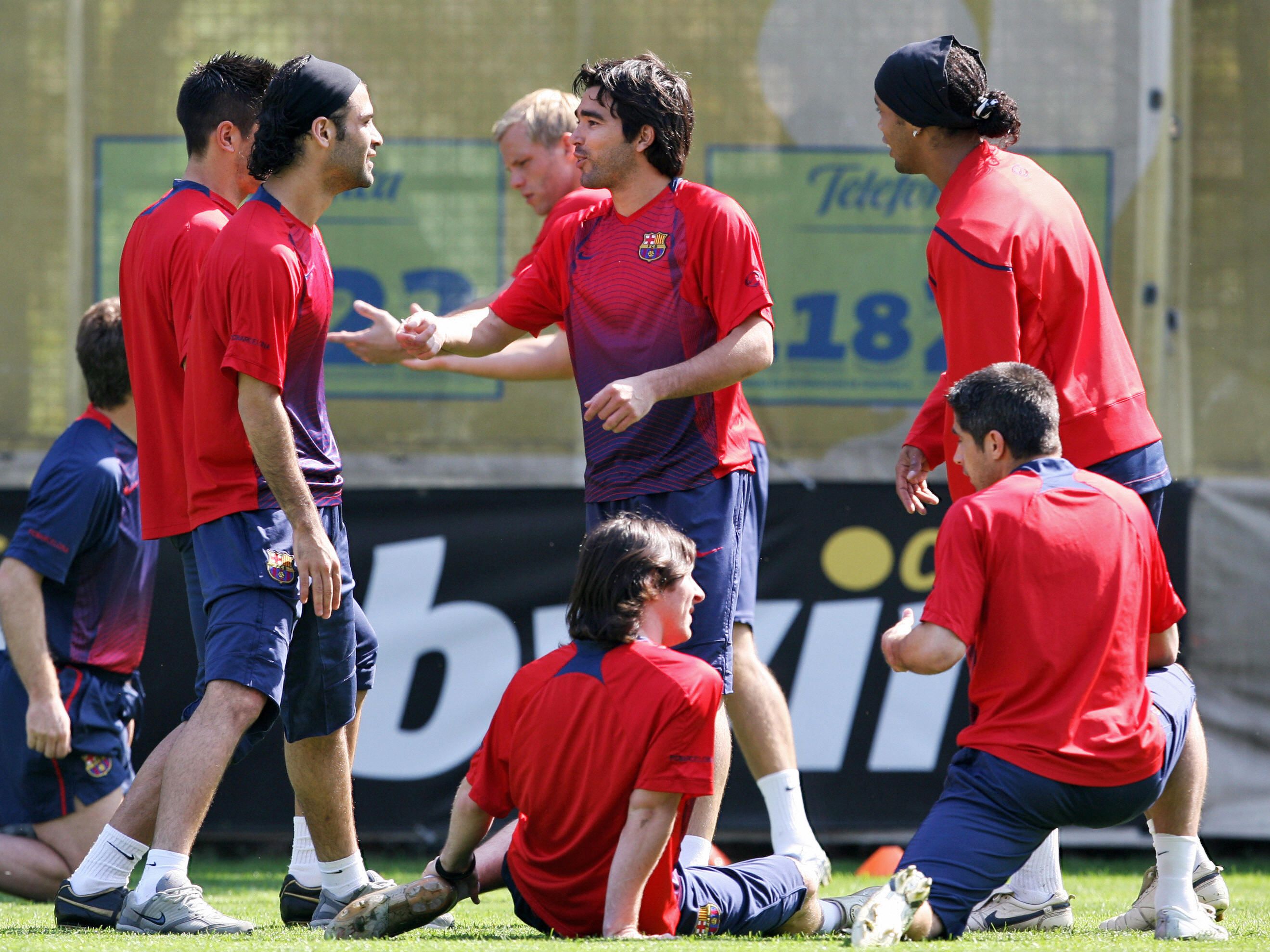 deco ronaldinho messi sylvinho marquez barcelona