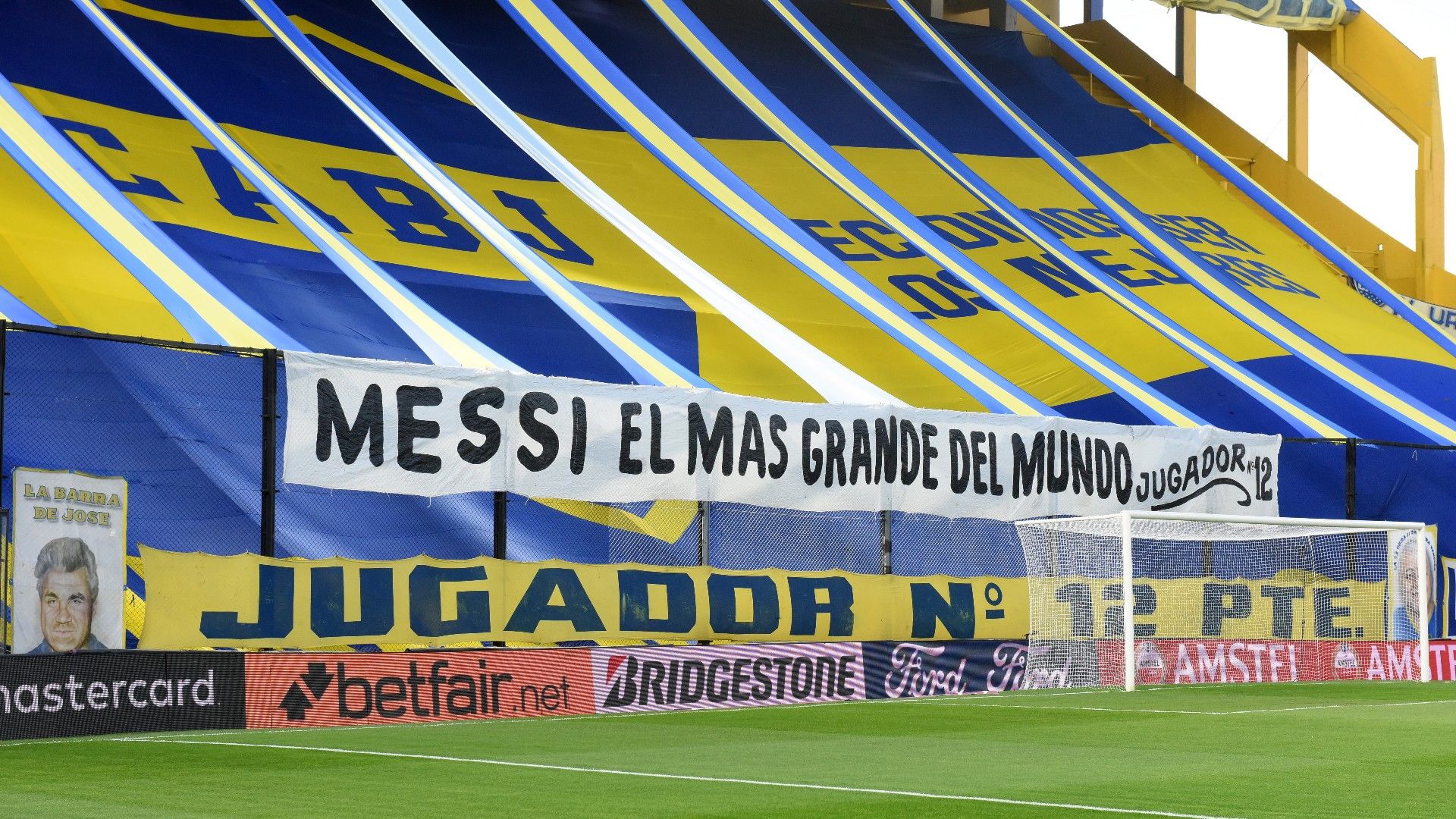 Bandera Messi Boca La Bombonera 13072021