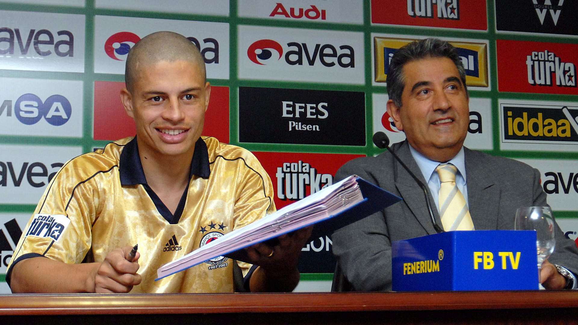 Alex de Souza Mahmut Uslu