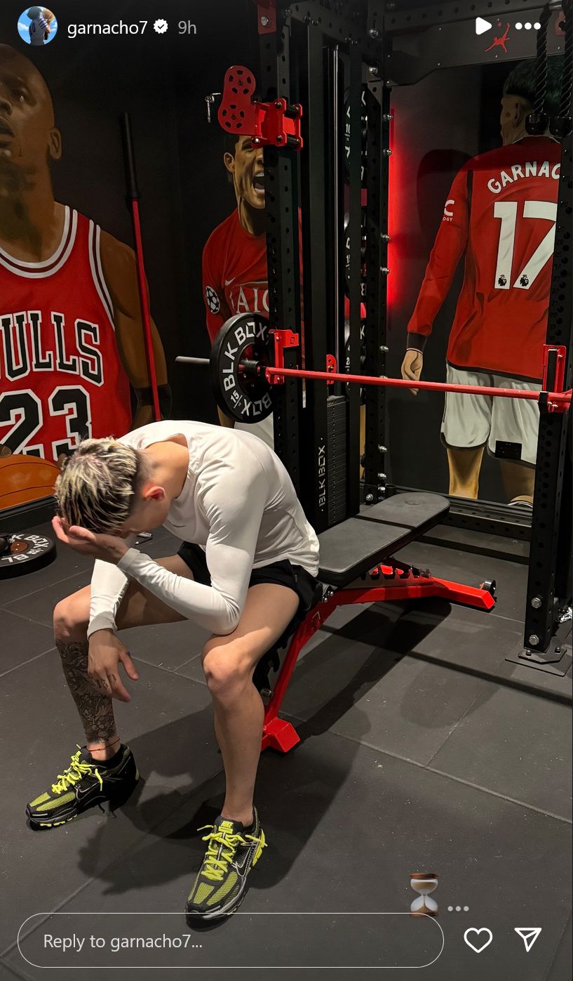 Alejandro Garnacho Man Utd Hourglass