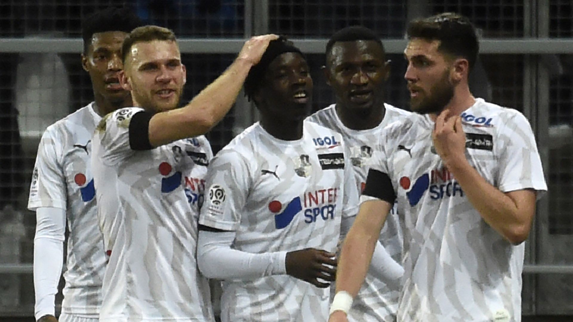 HP ONLY Amiens Celebrating