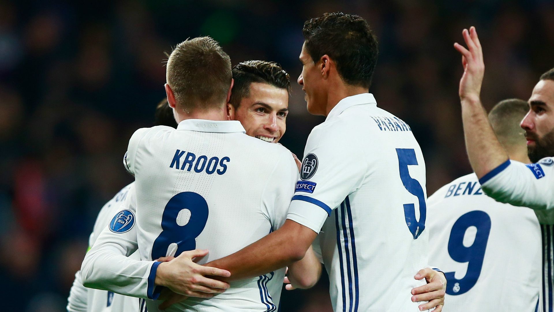Toni Kroos Raphael Varane Real Madrid La Liga