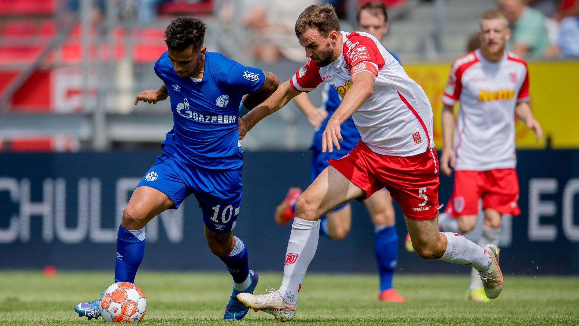 Benedikt Gimber Rodrigo Zalazar Jahn Regensburg Schalke 2021