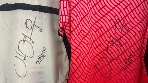 임영웅 친필 사인 유니폼