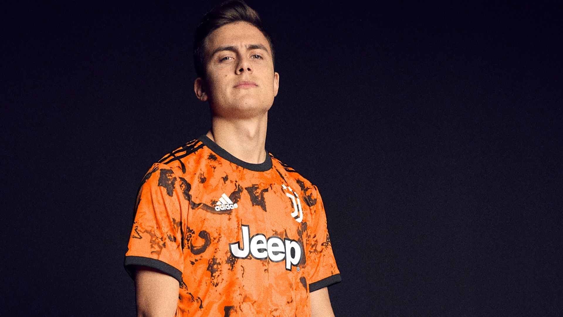 Paulo Dybala Juventus third kit 2020-21