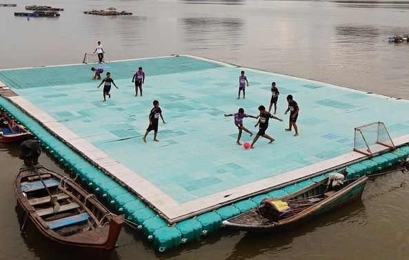 สนามบอลลอยน้ำเกาะปันหยี