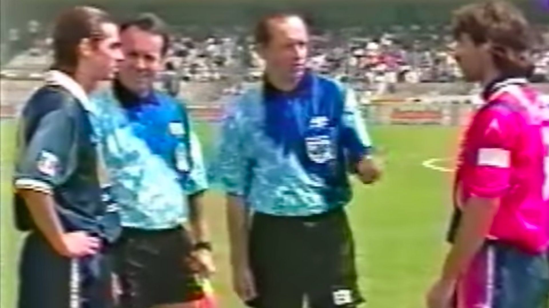 Eduardo Brizio Micrófono