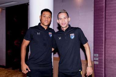 สรรวัชญ์ เดชมิตร - สิโรจน์ ฉัตรทอง