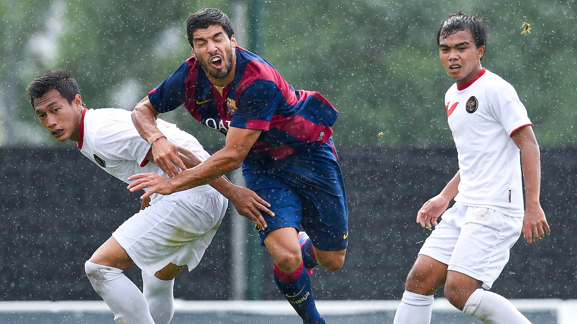 Hansamu Yama, Luis Suarez & Sahrul Kurniawan