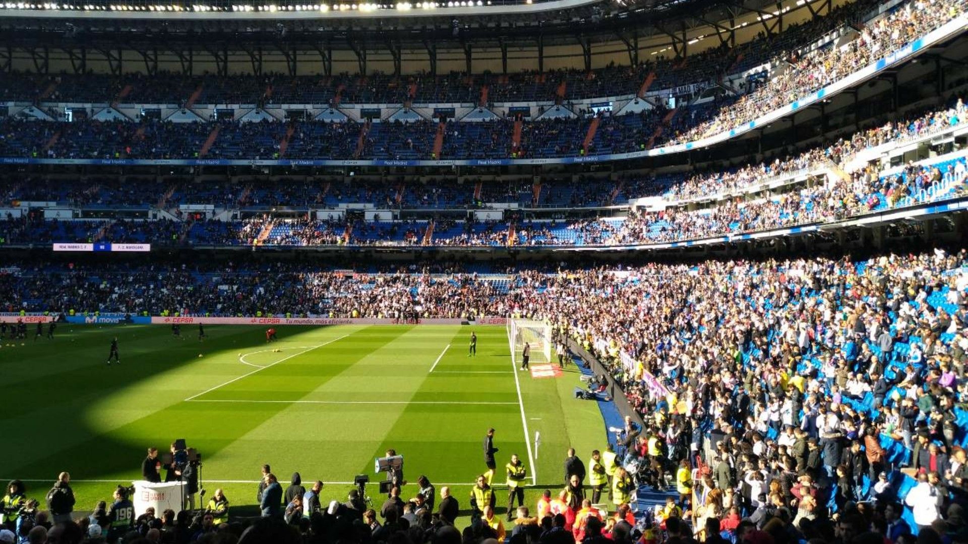 Tribun Santiago Bernabeu El Classico Real Madrid Barcelona