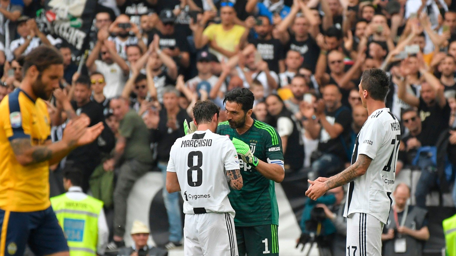 Claudio Marchisio Gianluigi Buffon - Juventus