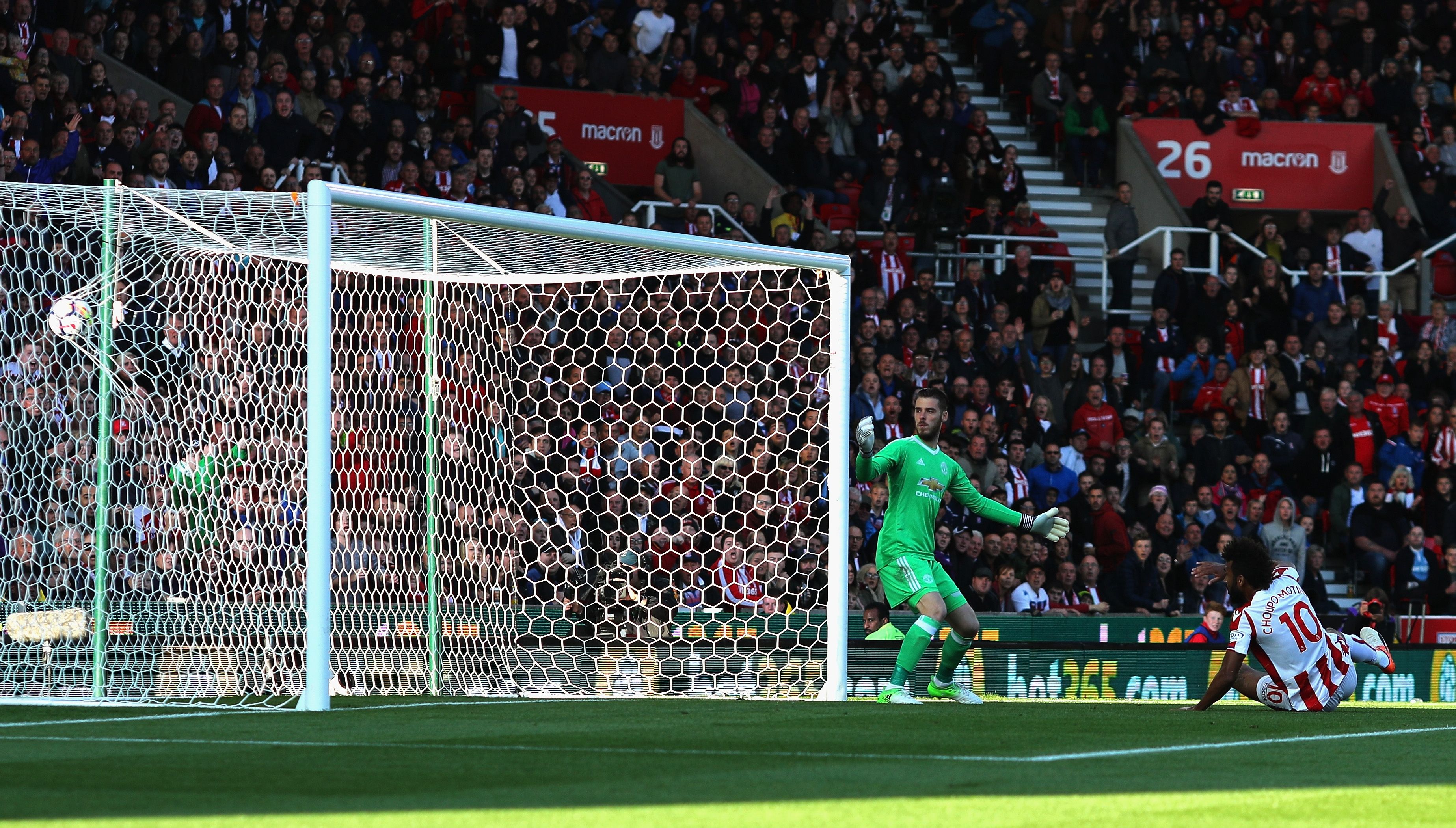 manchester united stoke city premier league 10092017