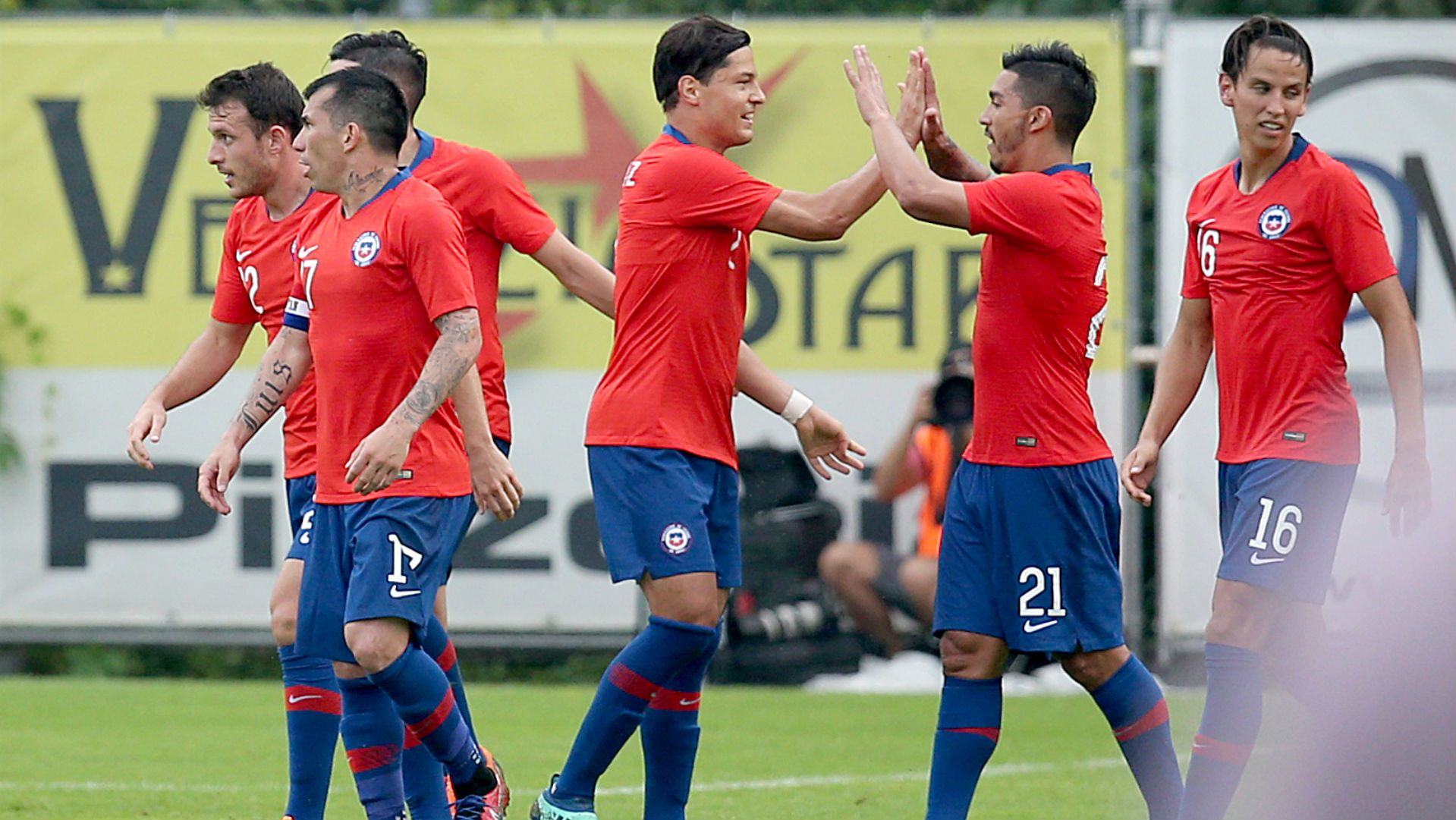 310518 Chile Rumania Lorenzo Reyes - Igor Lichnovsky - Gary Medel - Miiko Albornoz - Ángelo Henríquez