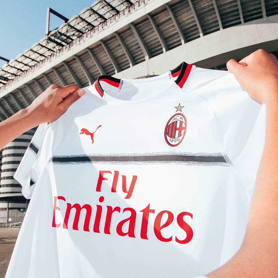 AC Milan - Away Kit 2018/19