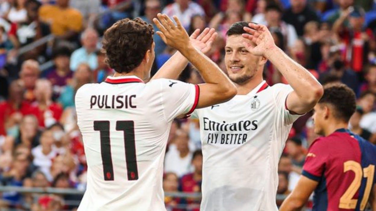 AC Milan Barcelona Soccer Champions Tour 06082024