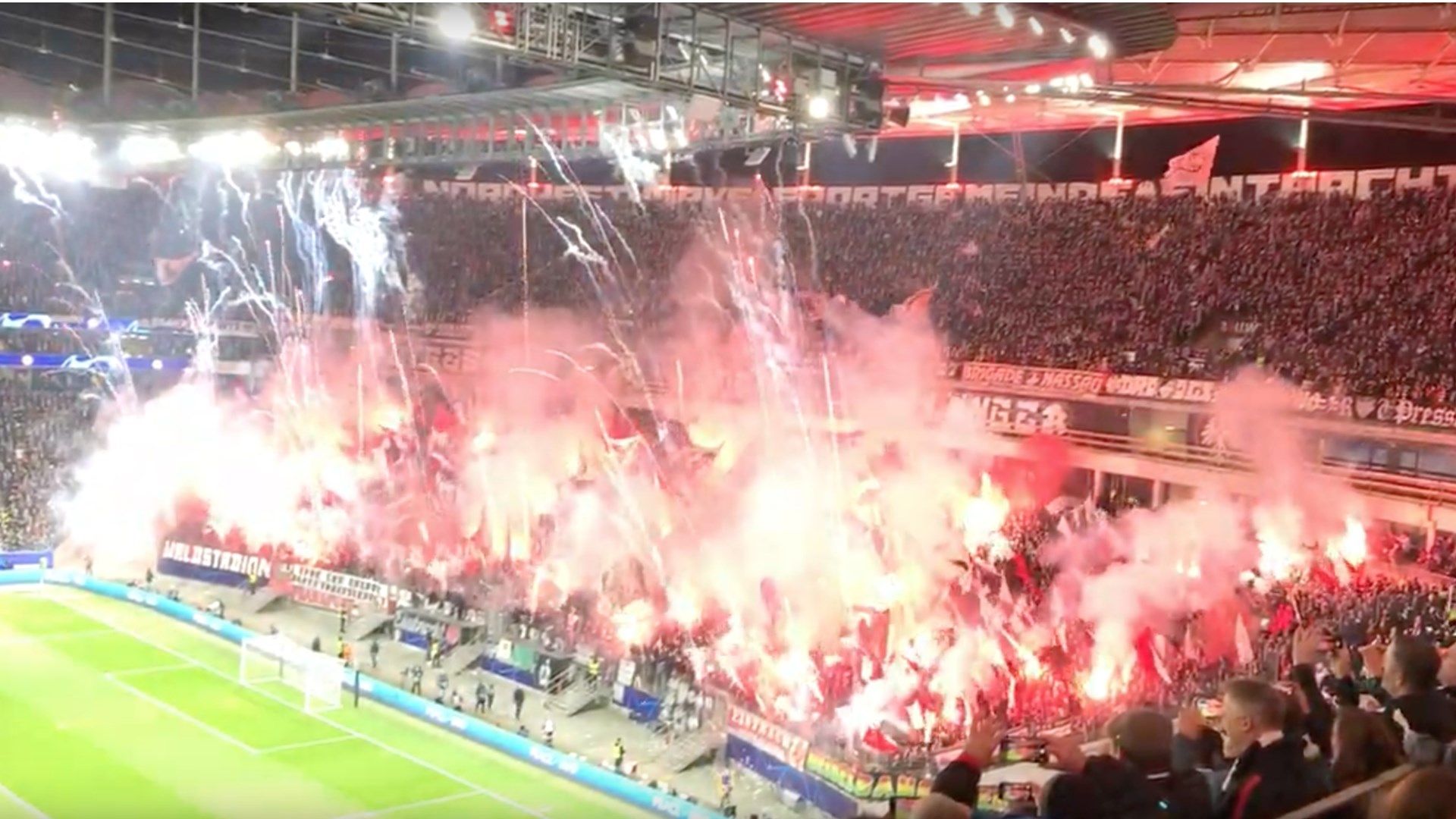 Eintracht Frankfurt fans Napoli Champions League 2023