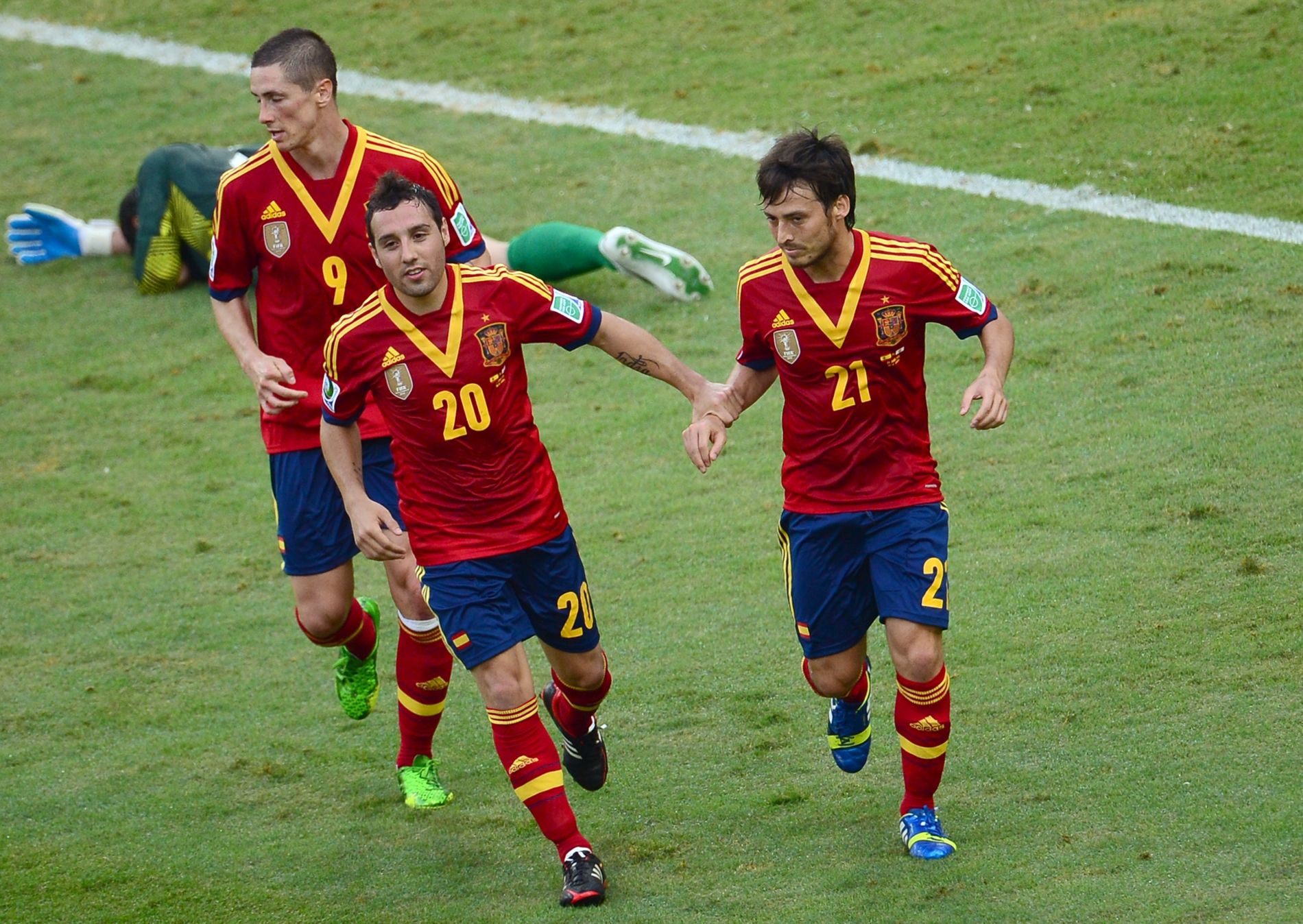 Fernando Torres, Santi Cazorla y David Silva, Spain - Thaiti