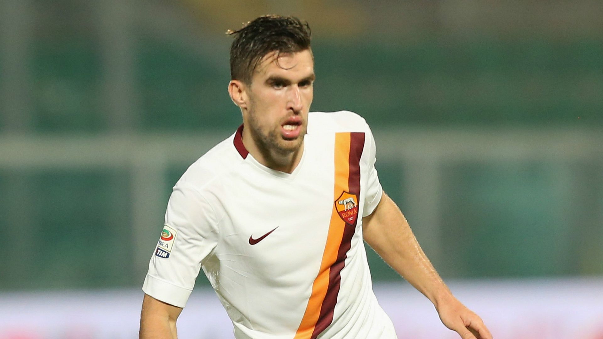 Van Gaal's possible midfield targets | Kevin Strootman | Roma
