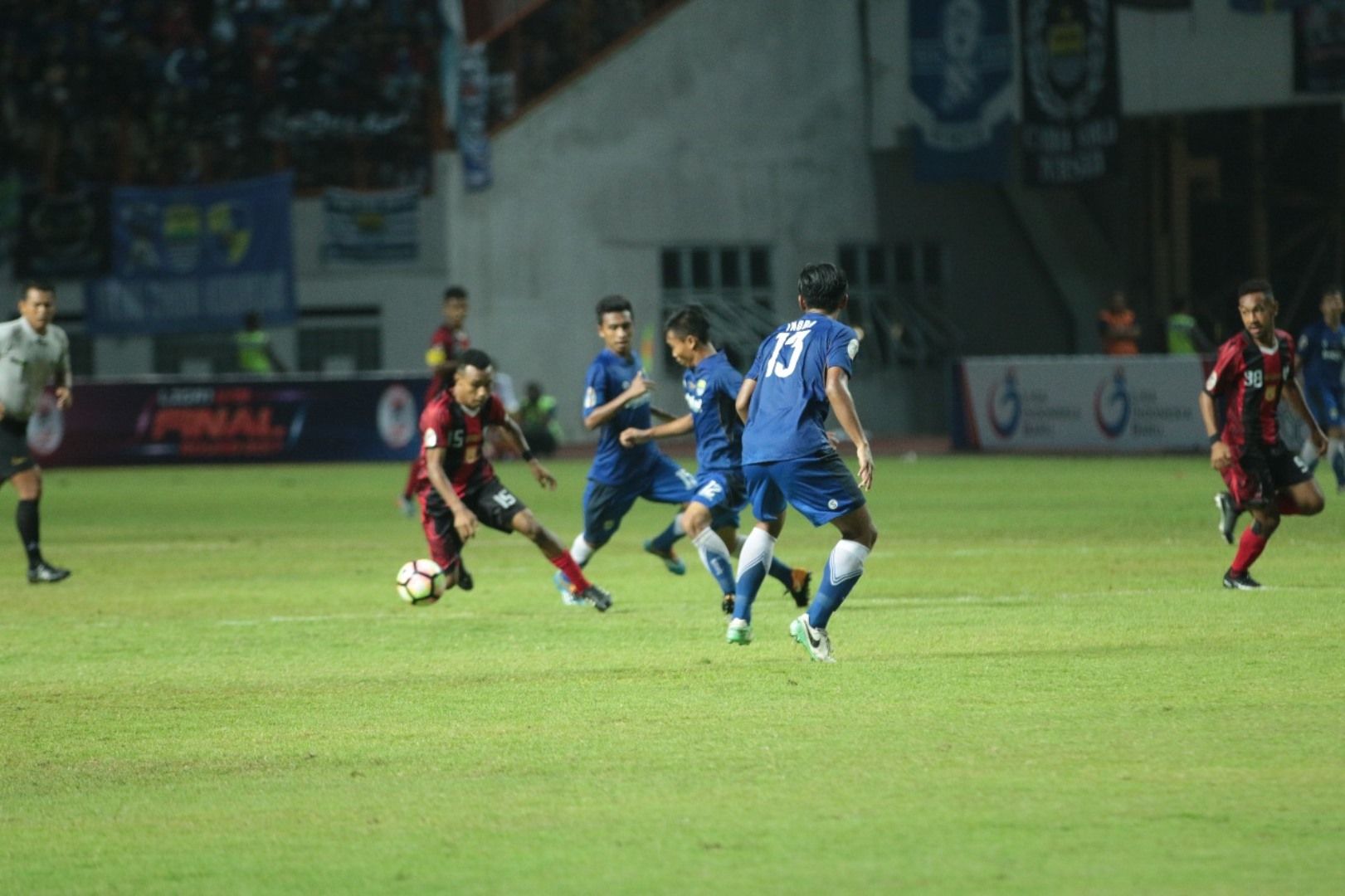 Persipura U-19 vs Persib U-19