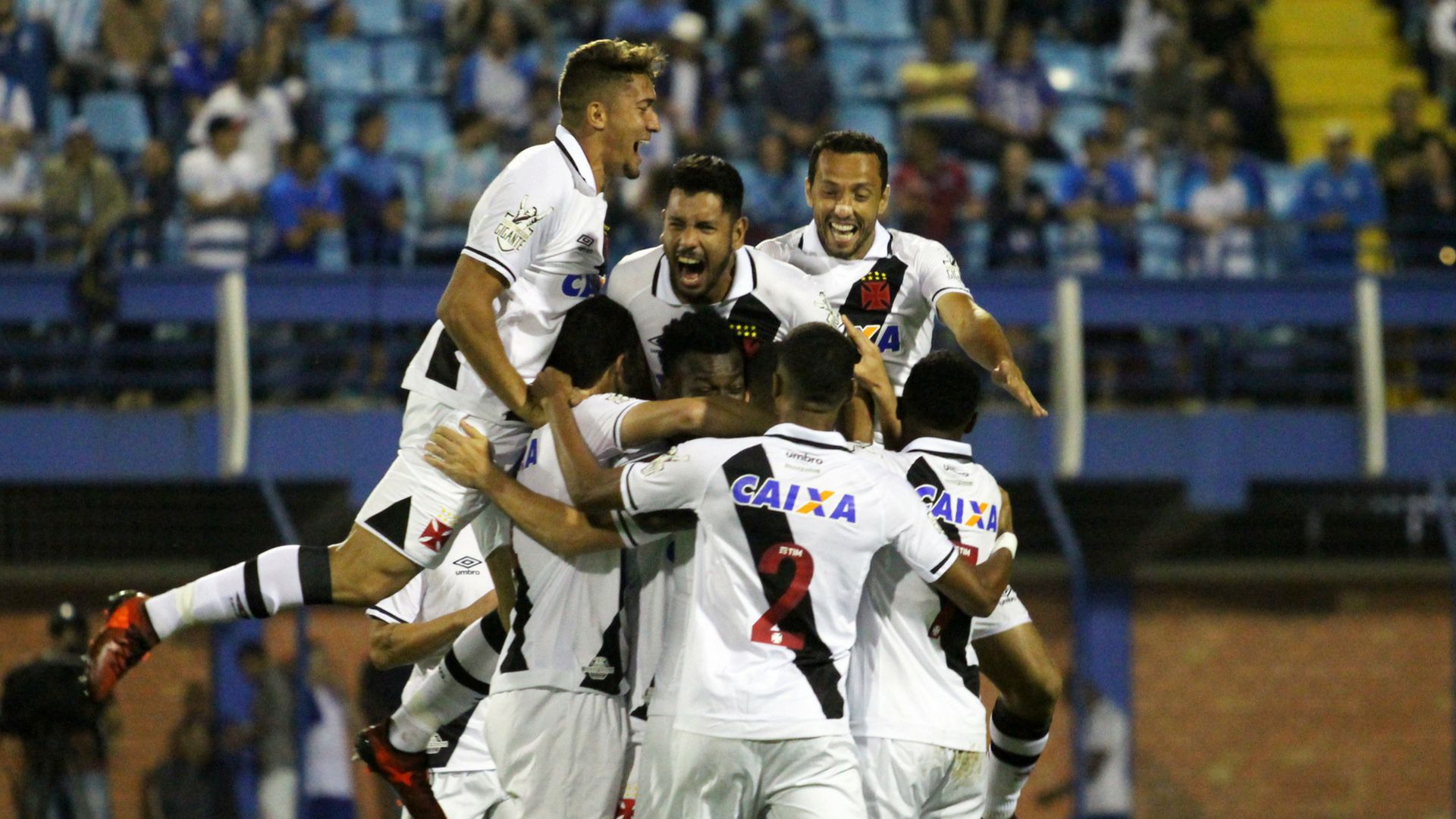 vasco comemora contra avaí 11 10 2017