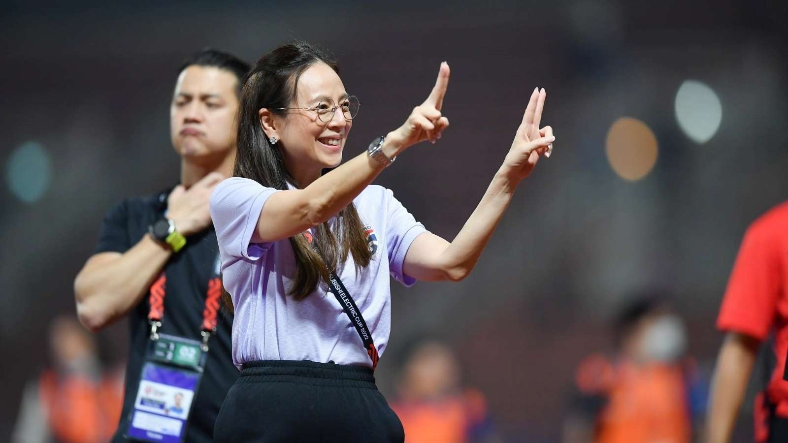 นวลพรรณ ล่ำซำ