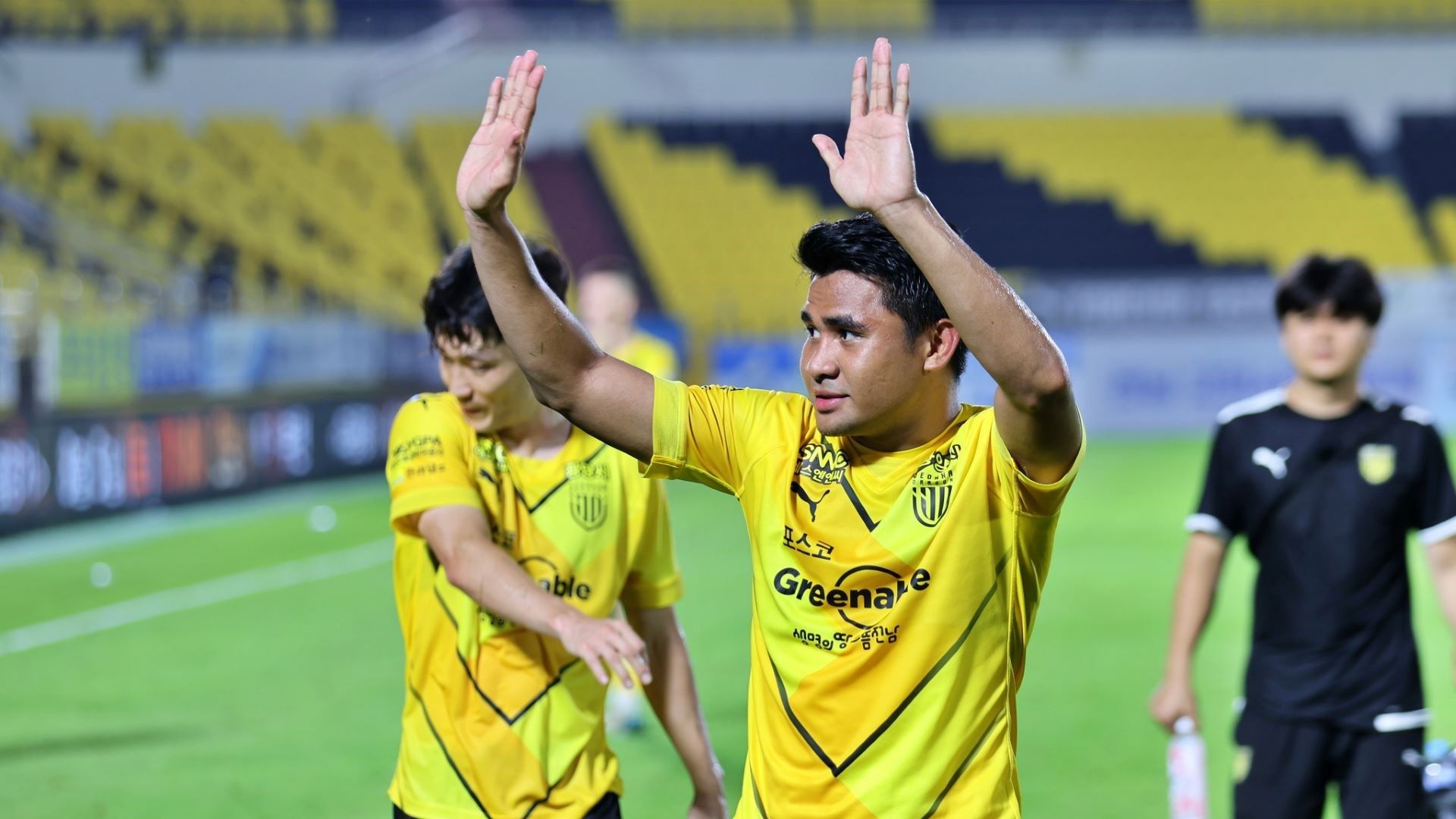 Asnawi Mangkualam Bahar - Jeonnam Dragons
