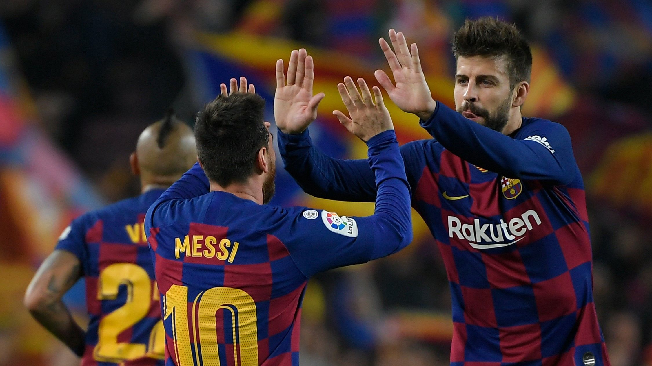 Lionel Messi Gerard Pique Barcelona Valladolid LaLiga 29102019