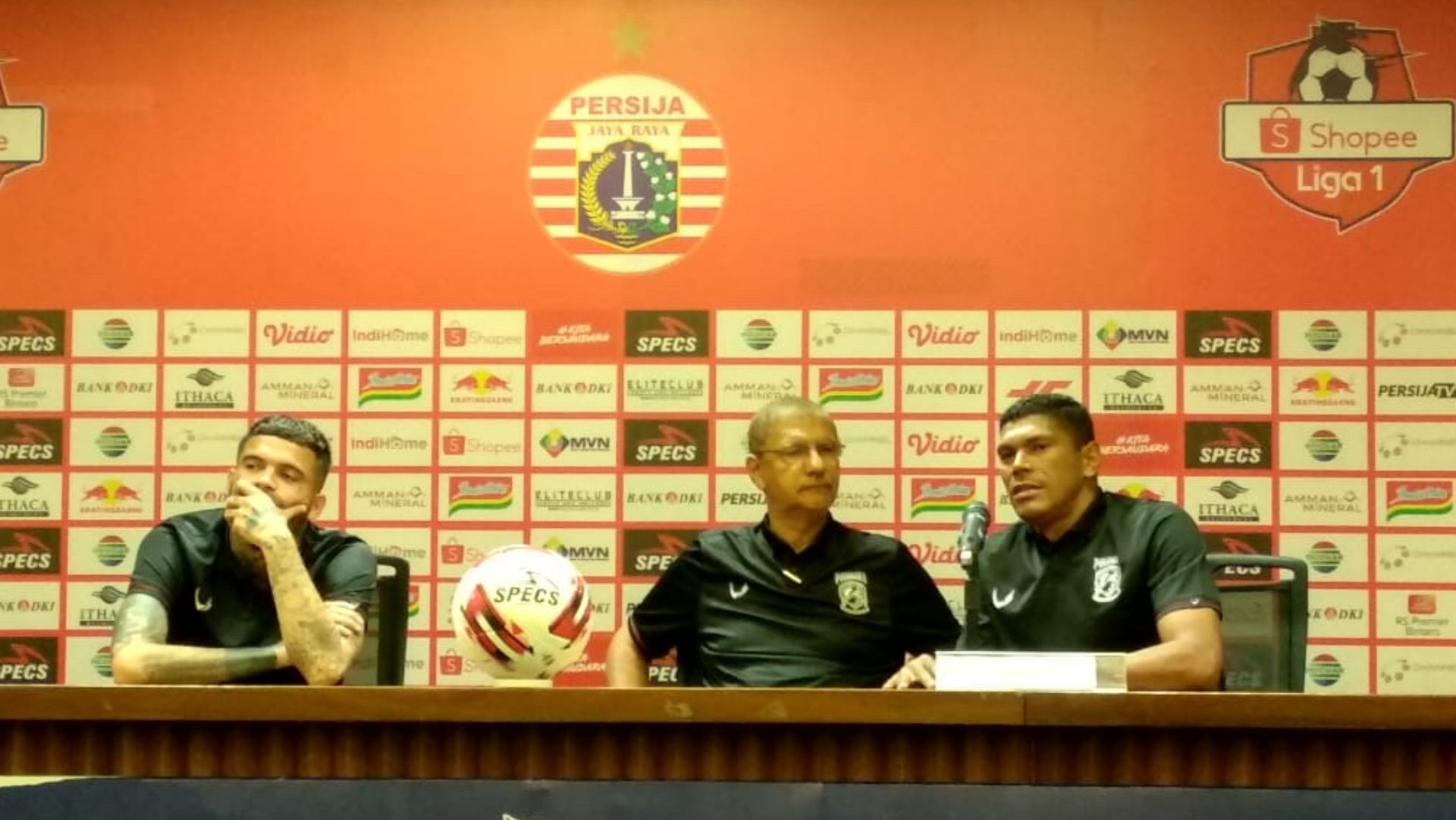 Diego Michiels - Edson Tavares - Borneo FC.