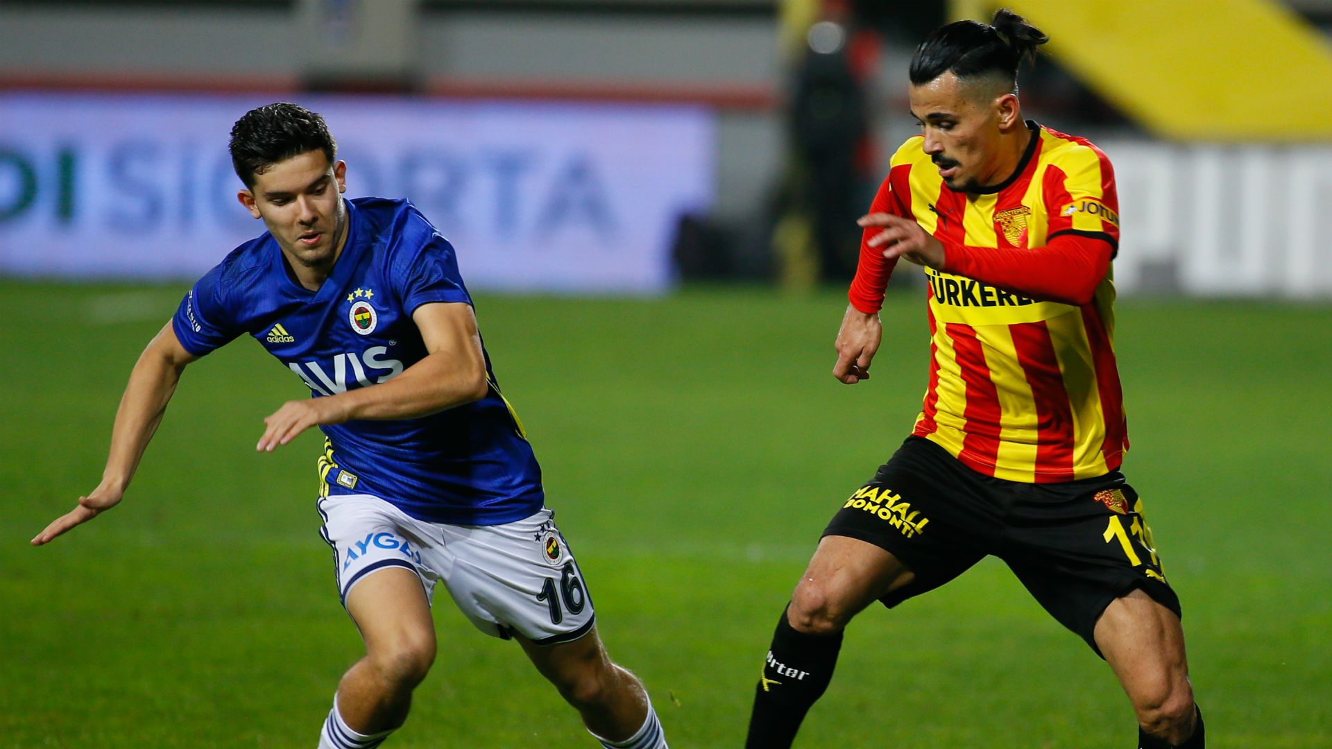 Serdar Gurler Goztepe v Fenerbahce 11302019