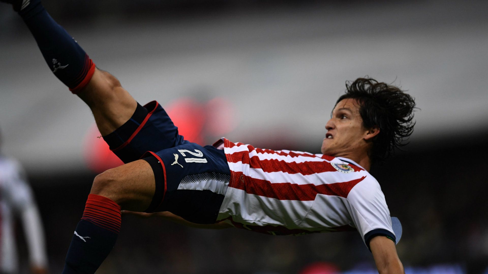 Carlos Fierro Chivas