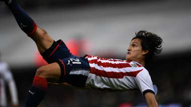 Carlos Fierro Chivas