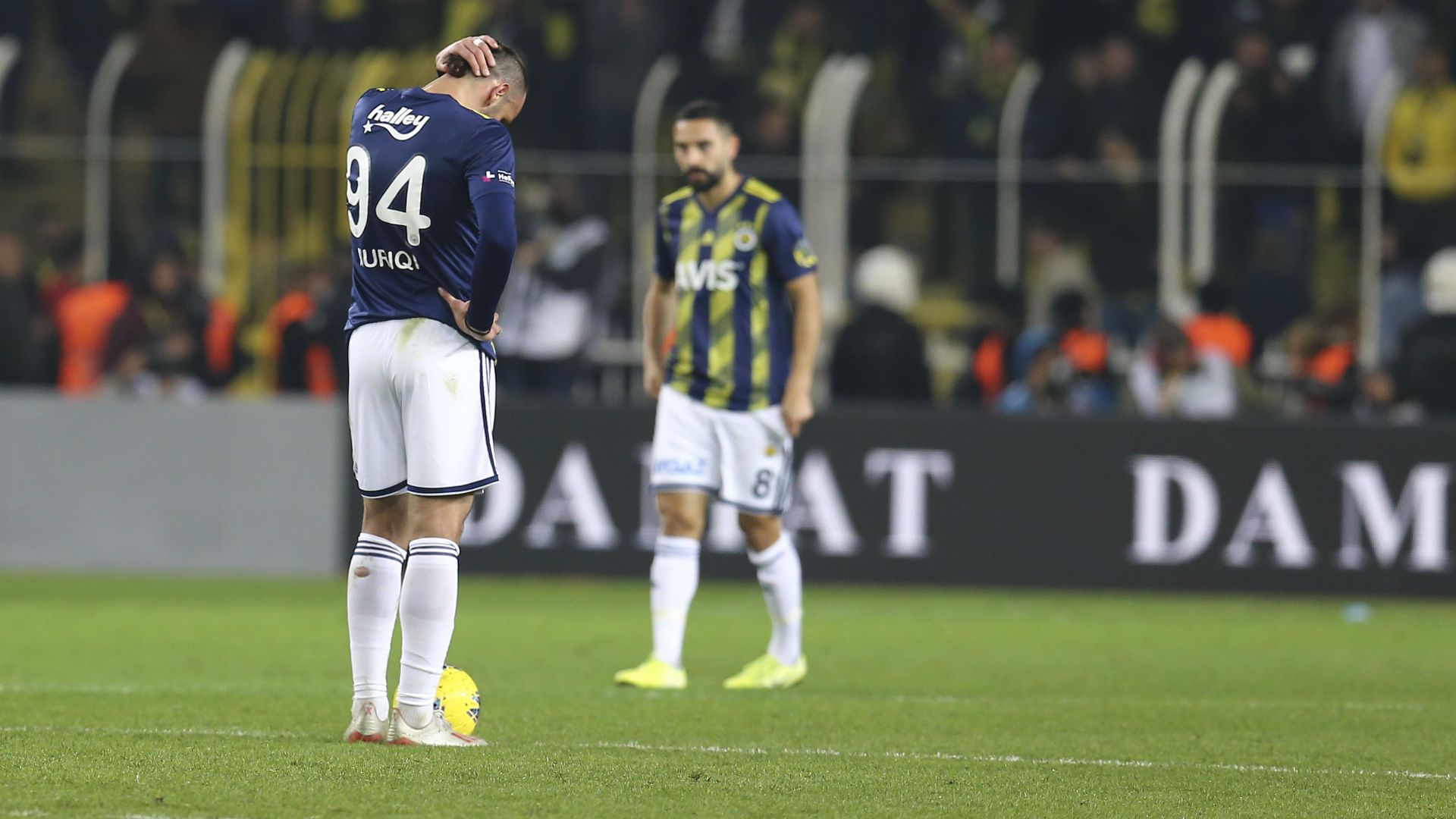 Vedat Muriqi Mehmet Ekici Fenerbahce v Galatasaray 02232020