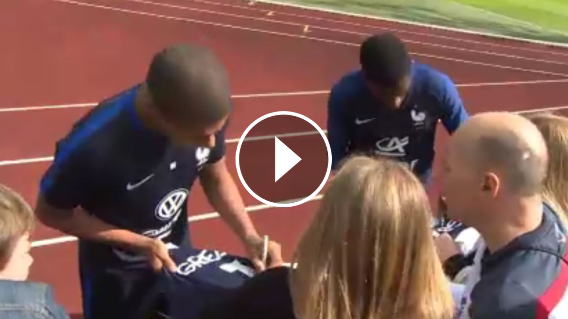Mbappe Griezmann PLAY