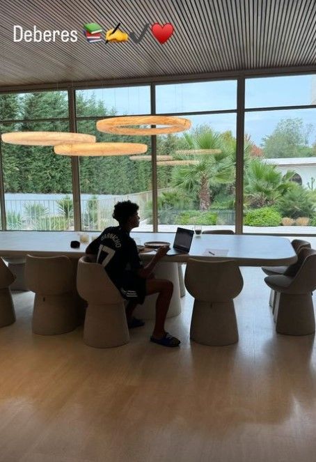 Cristiano Ronaldo Jr Alejandro Garnacho shirt