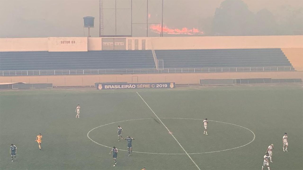 Fumaca queimadas Amazonia Luverdense Atlético-AC Série C 25082019