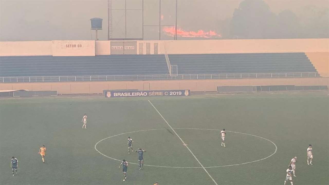 Fumaca queimadas Amazonia Luverdense Atlético-AC Série C 25082019